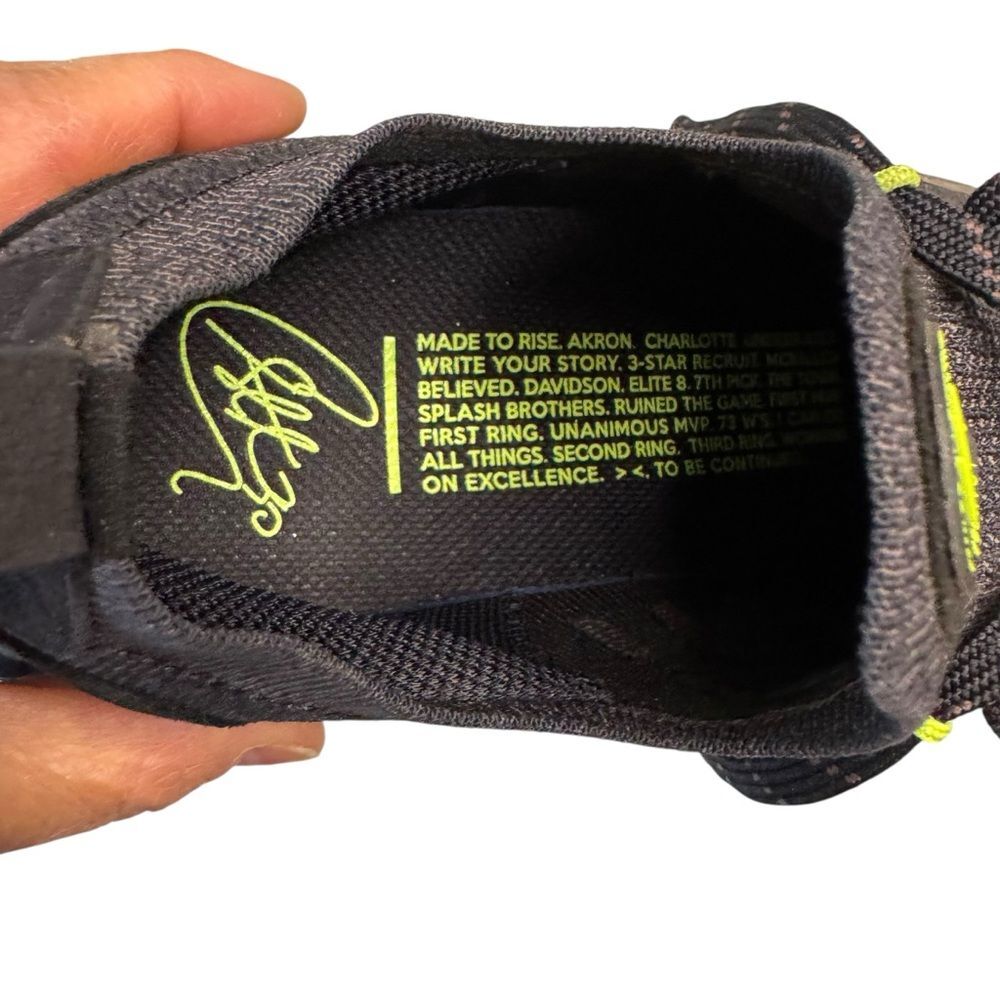 Under Armour Charged Curry SL Spikeless Golf Shoes Charged Curry SL Size 9.5 - Picture 7 of 8